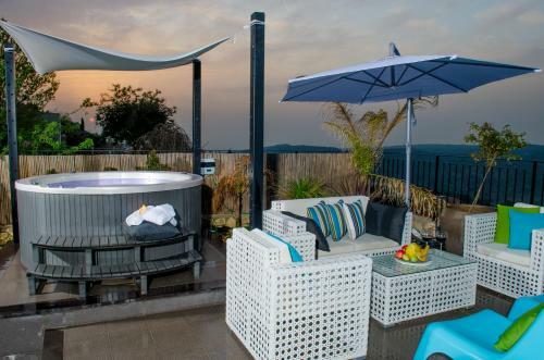 Lodge The Fifties Suites