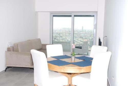 New City View Apartment