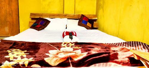 Hotel Roshnai Village Resort