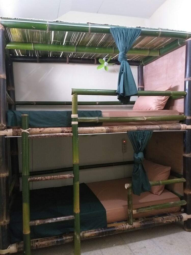 Hostal Good Feeling - Hostel