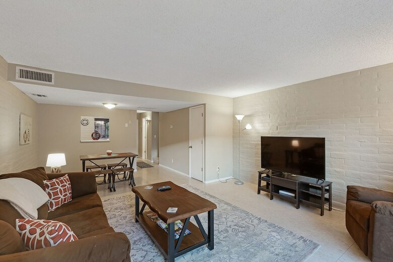 Sitting Pretty 2 Br By Casago