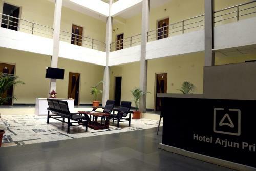 Hotel Arjun Pride