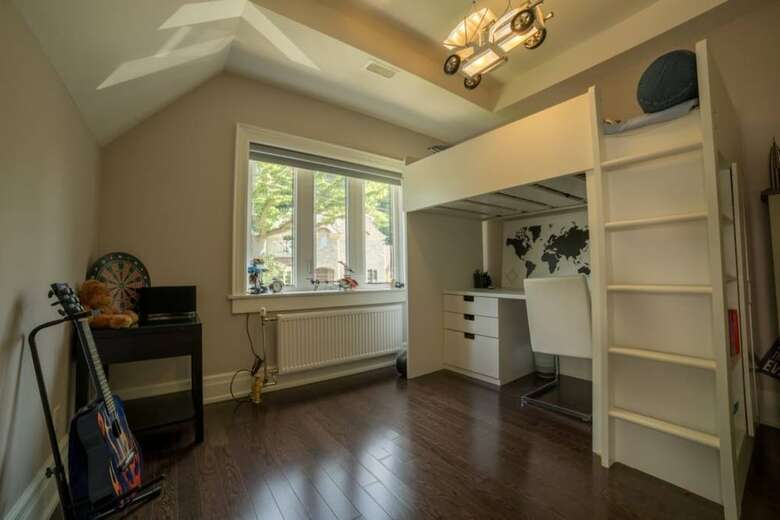 Designer Luxury 5 Bedroom Family Home