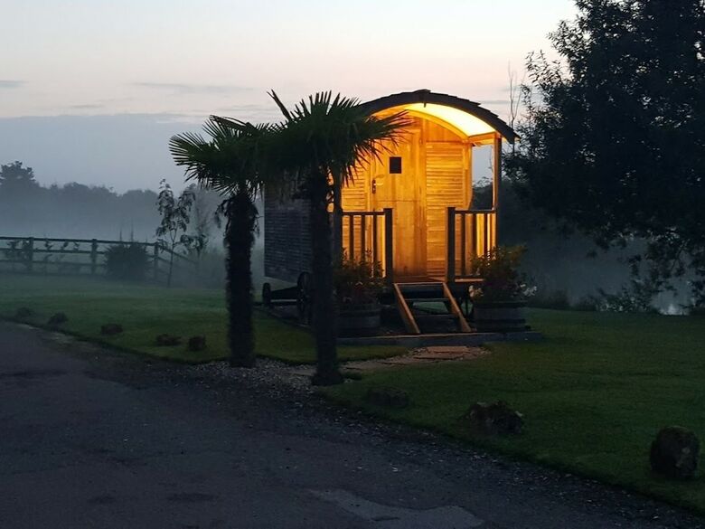 Hotel Common Leys Farm