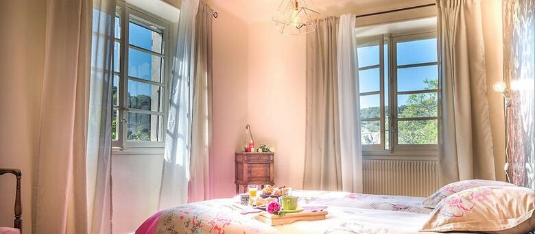 Hotel Hameau D'h�tes La Roseraie Drome