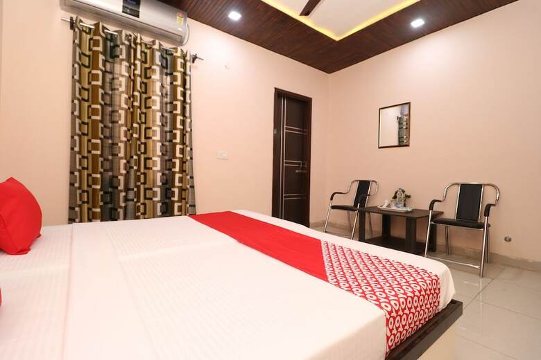 Hotel Oyo 28338 New Life