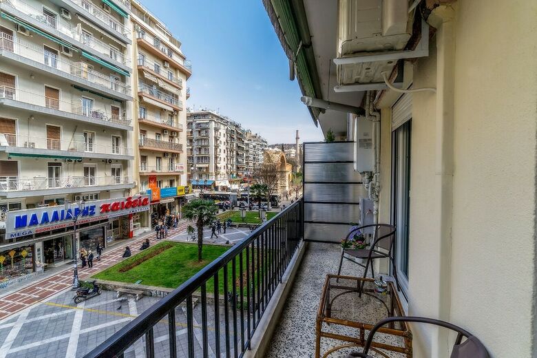 Apartamentos Corona Deluxe Apt (Must)