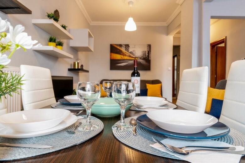 Apartamentos Corona Deluxe Apt (Must)