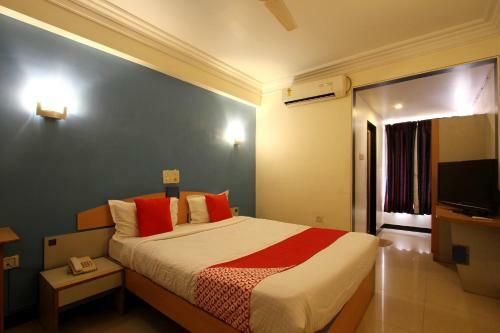 Oyo 23182 Hotel Dhammanagi Comforts