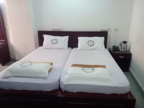 Lodge City Minar Regency