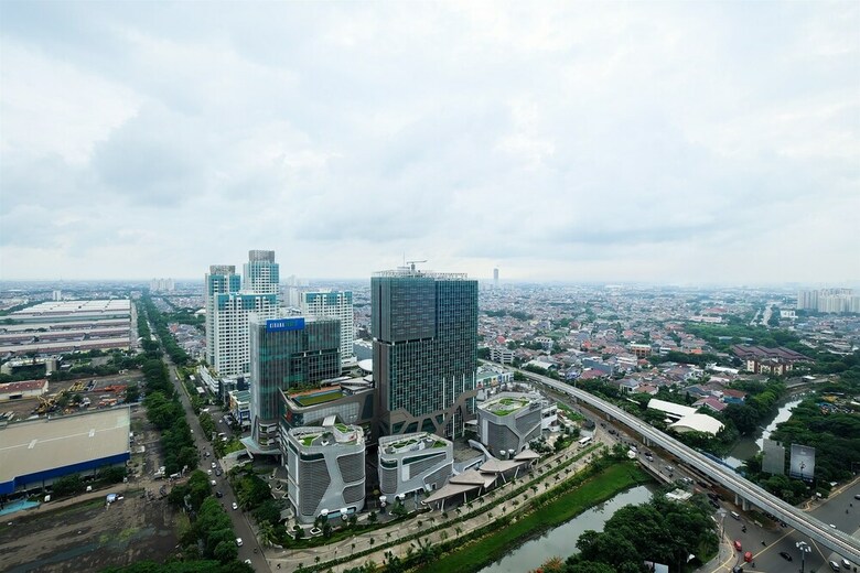 Best View Studio Apartment Tifolia Near Kelapa Gading
