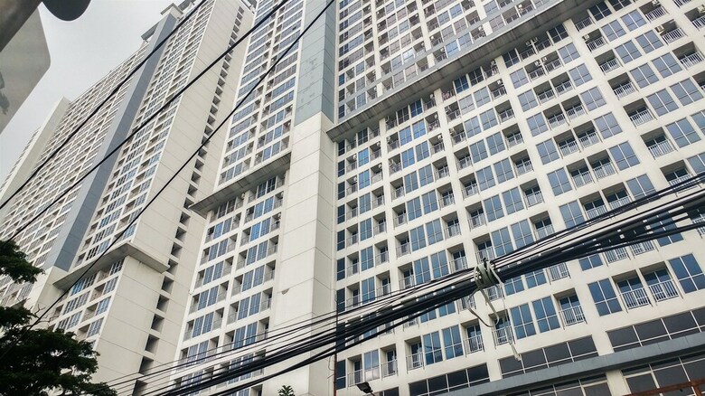 Best View Studio Apartment Tifolia Near Kelapa Gading