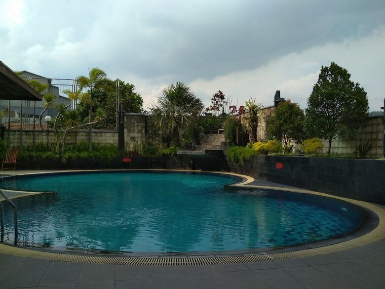 Elegant 2br Apartment At Grand Setiabudi