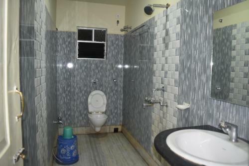 Hotel Mamoni Group