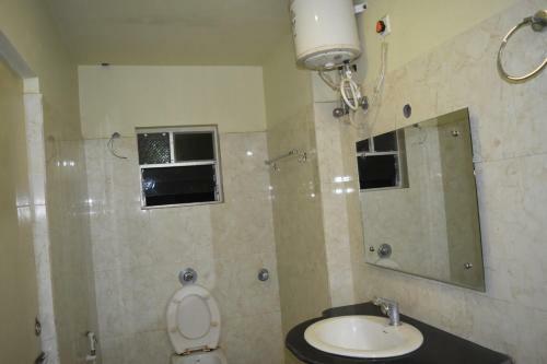 Hotel Mamoni Group