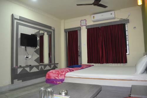 Hotel Mamoni Group