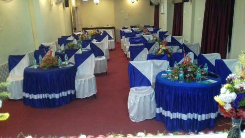 Hotel Mamoni Group