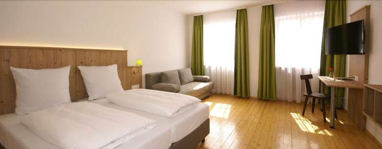 Hotel Wirtshaus Oberbachern