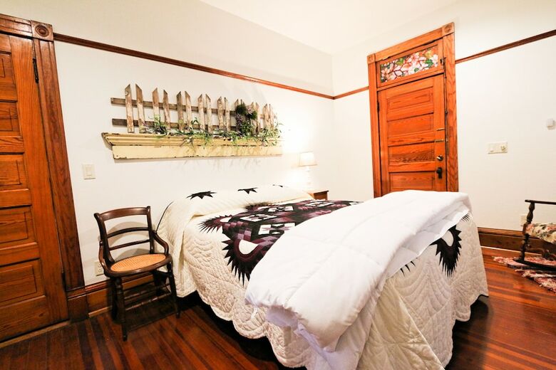 Lavender Fields Inn Bed And Breakfast