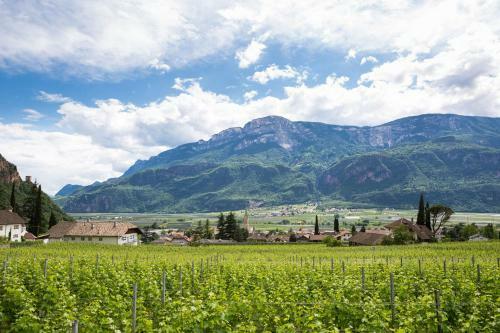 Agroturismo Ferienwohnungen Hochbrunner