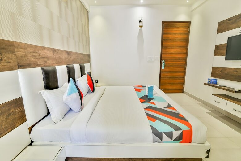 Hotel Fabexpress Behl Regency