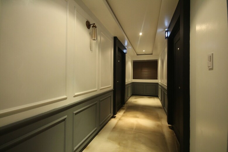 Gray Hotel
