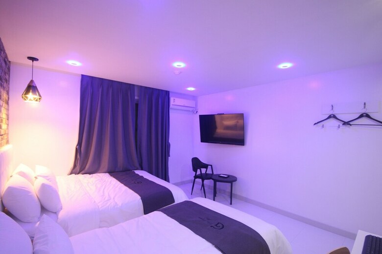 Gray Hotel