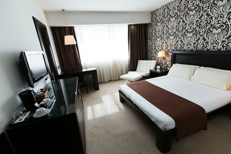 Mira Hotel