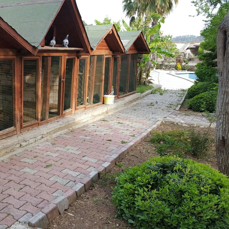 Oranj Ranch Hotel