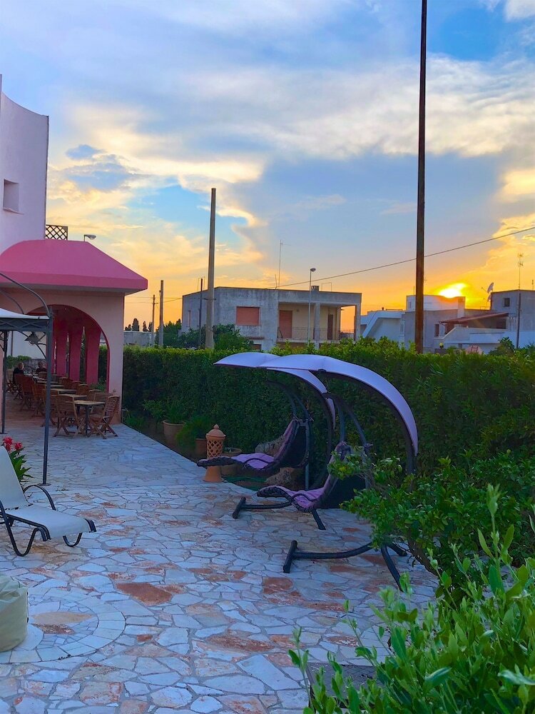 B&B Nilosira