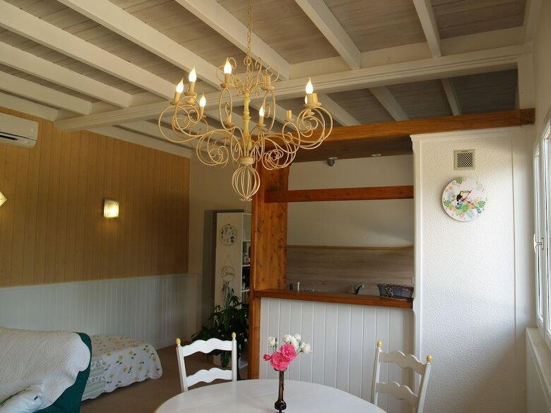 Les Chalets De Lauzies