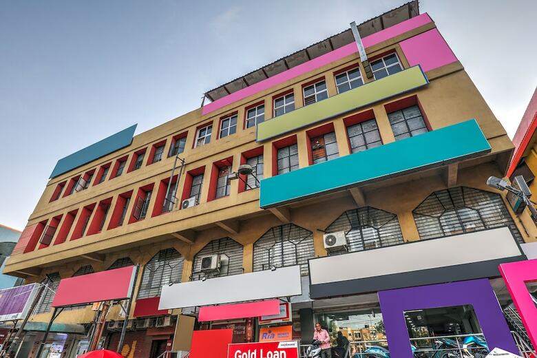 Oyo 14194 Hotel Deccan Lodging And Boarding