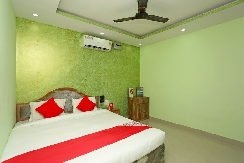 Hotel Oyo 18597 Satyam