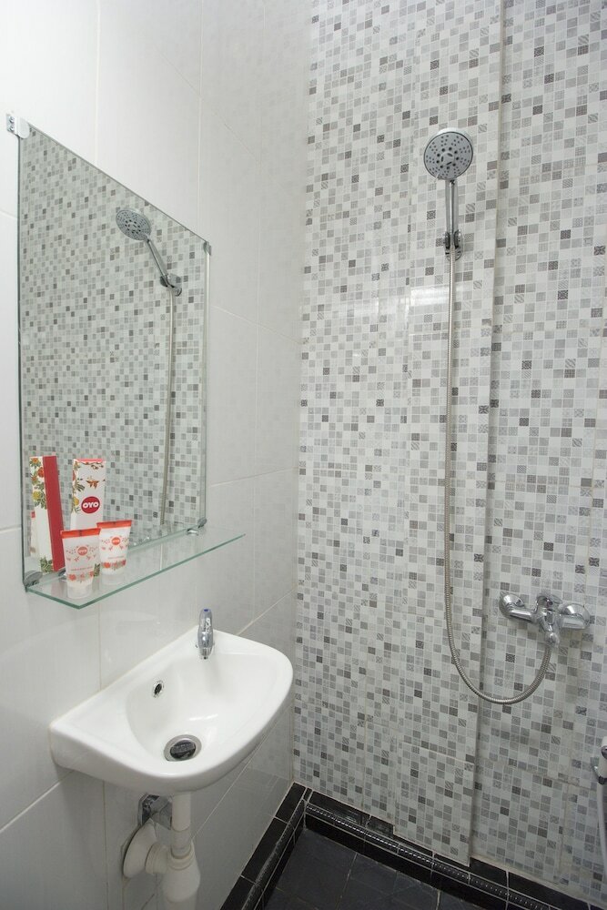 Hotel Oyo 647 Irooms Homestay