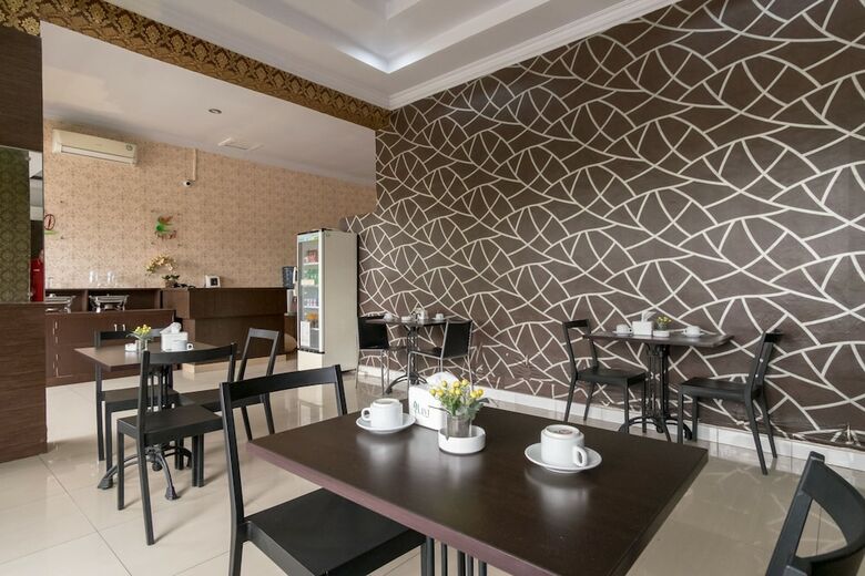 Oyo 741 Hotel Labuhan Raya