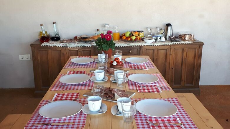 Agroturismo La Masia de Montpedr�s