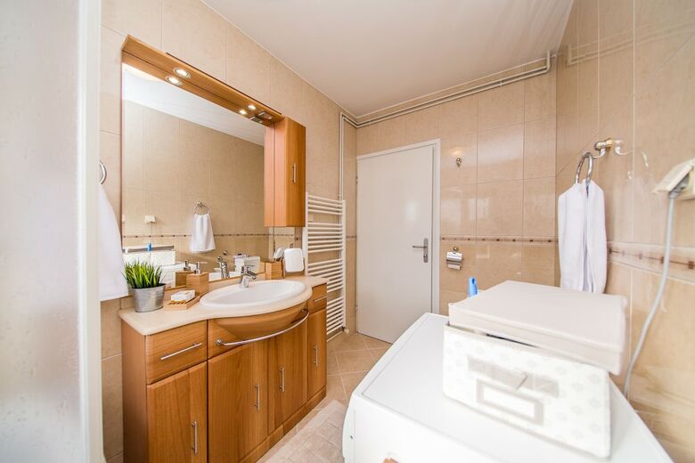 Hotel Houzzz21