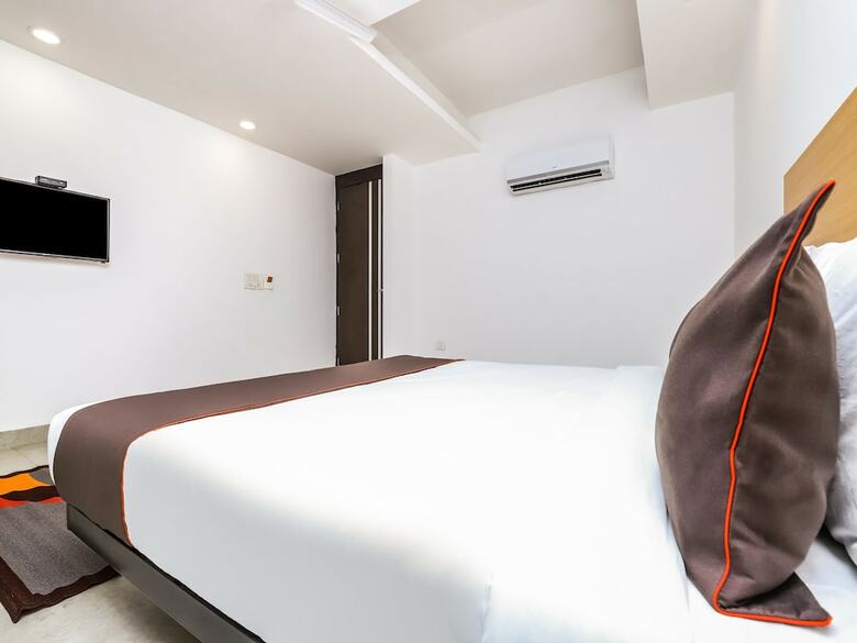 Hotel Collection O 30101 Red Coral Hassanpur
