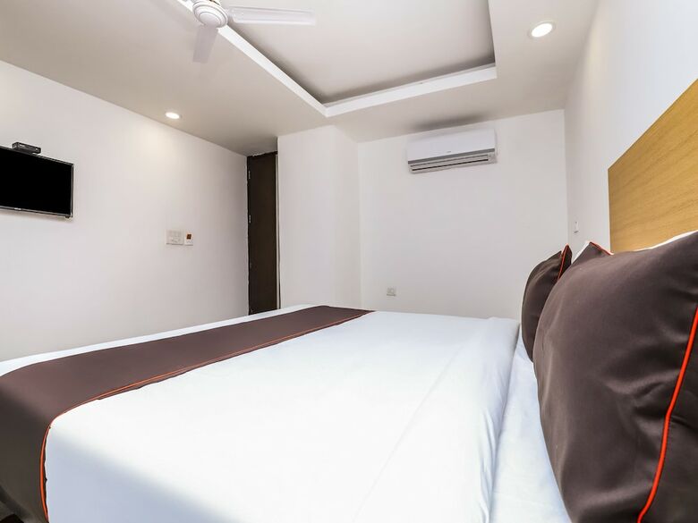 Hotel Collection O 30101 Red Coral Hassanpur