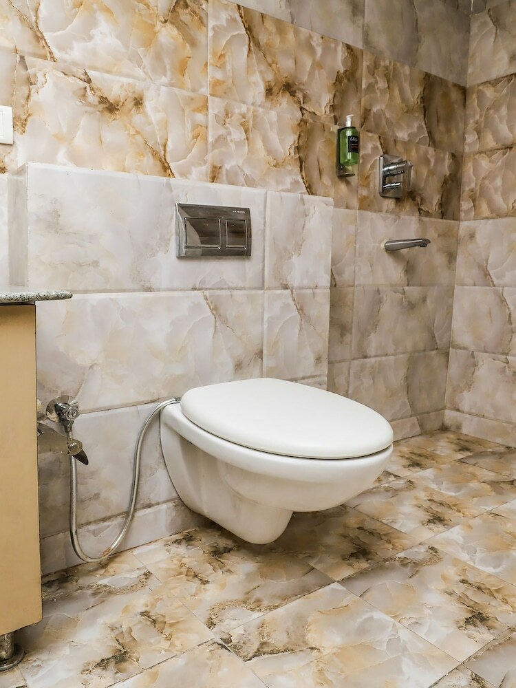 Hotel Collection O 30101 Red Coral Hassanpur