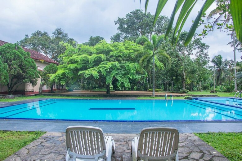 Hotel Randiya Epiliyagoda Resort