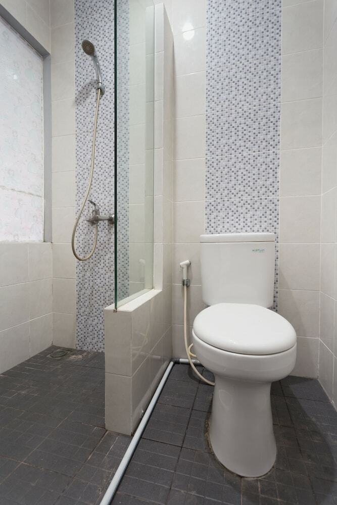 Hostal Oyo 834 Alletha Guest House 1