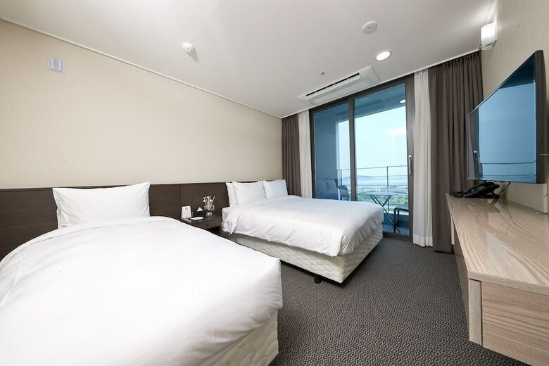 Riviera Verium Hotel