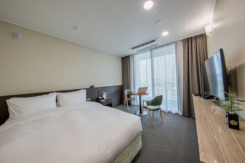 Riviera Verium Hotel