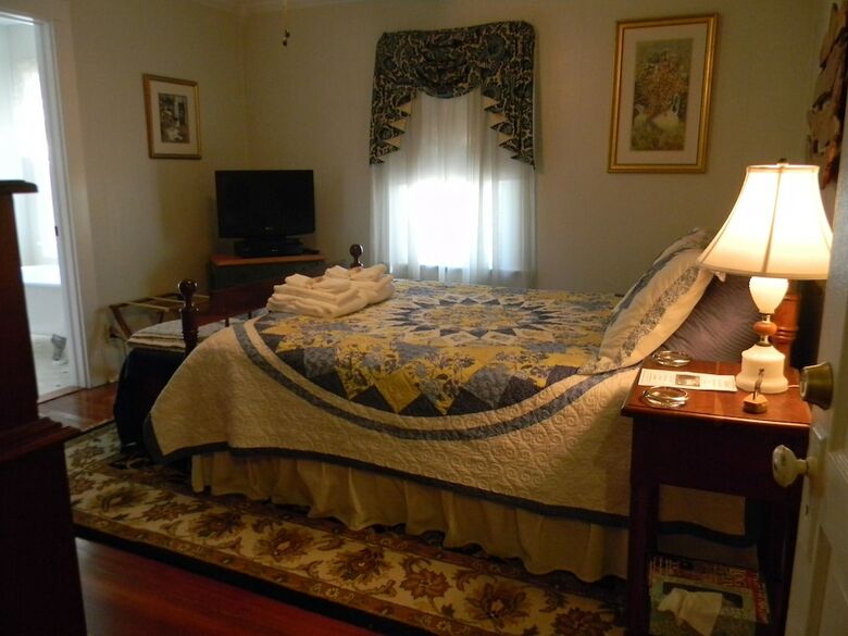 The Chandler House Bed And Breakfast