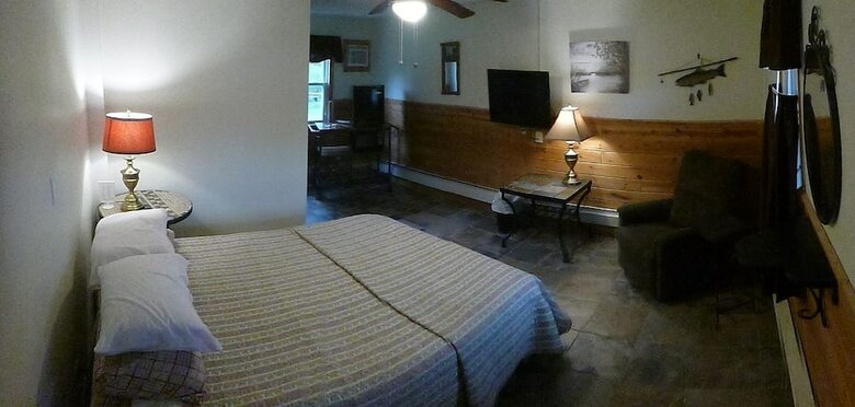 Balsam Lake Motel
