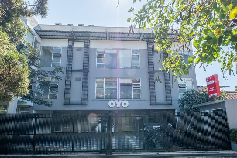 Hotel Oyo 935 Bongo Residence