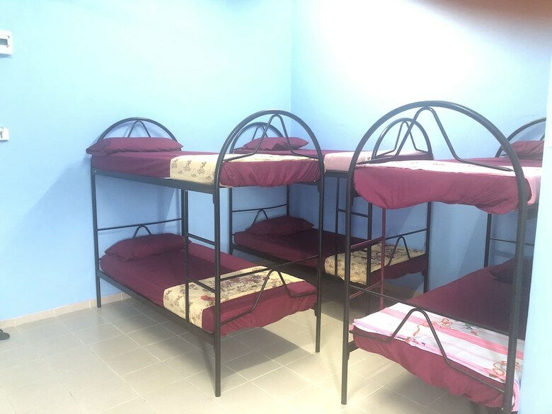 Hostal Gm Home & Roomstay Tok Bali - Hostel