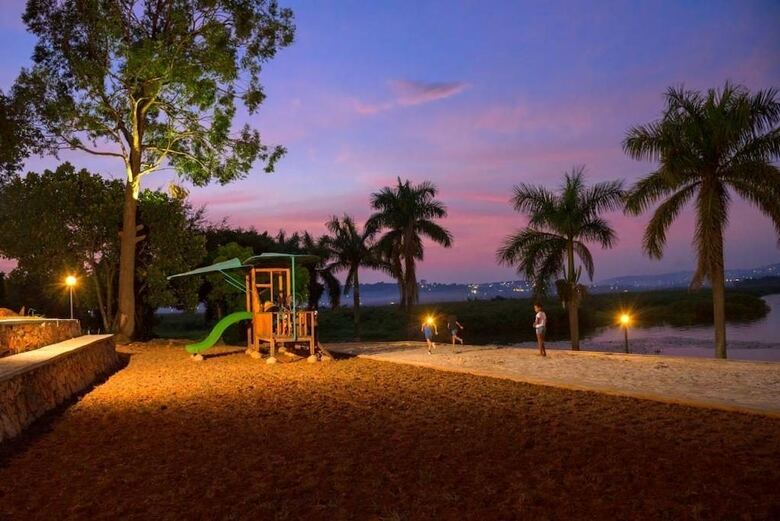 Hotel Kaazi Beach Resort