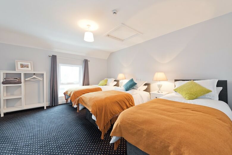 Hotel The Hatch Cavan